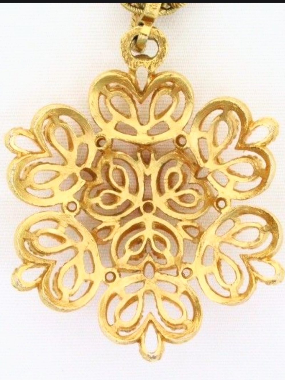Trifari Gold Filigree Pendant with Twisted Rope Chain - Picture 3 of 11